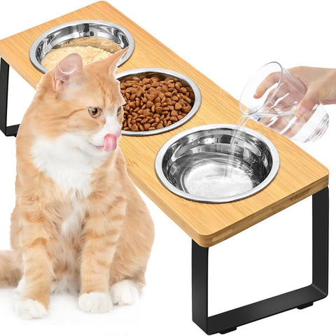 Verhoogd kattenvoerstation